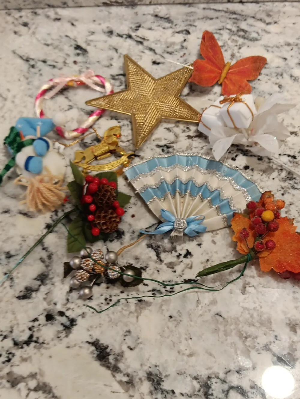 Misc gift wrap toppers